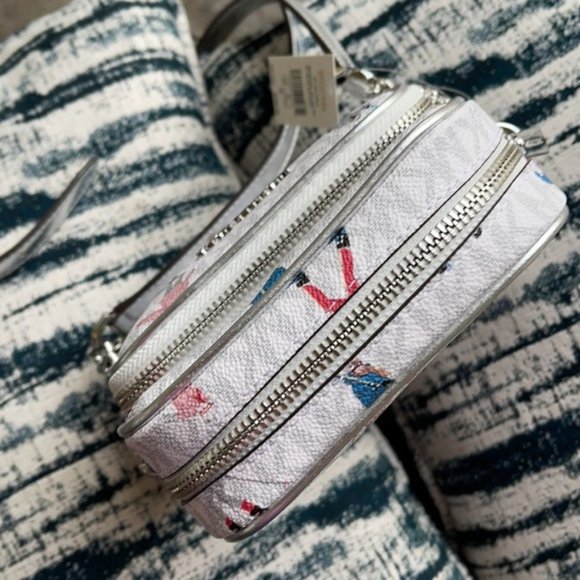 MICHAEL KORS WOMEN LADY SKI GIRL SKIER CHAIN CROSSBODY BAG WHITE LOGO GREY LTH - Picture 6 of 15